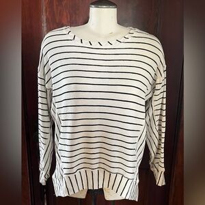 Ellen Tracy Black and White Striped Top - Size Large